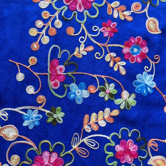 Mexican Embroidered Scarf - Picture 5 of 6